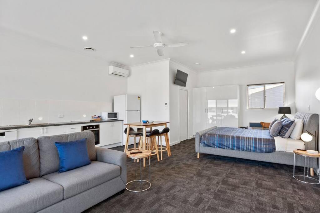 Port Lincoln Shark Apartment 5 외부 사진